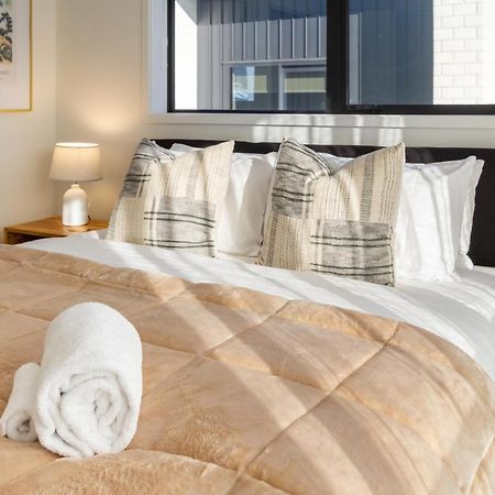 כרייסטצ'רץ' Walk To Riverside Market 4 Bed 4 Bath With Car Park מראה חיצוני תמונה