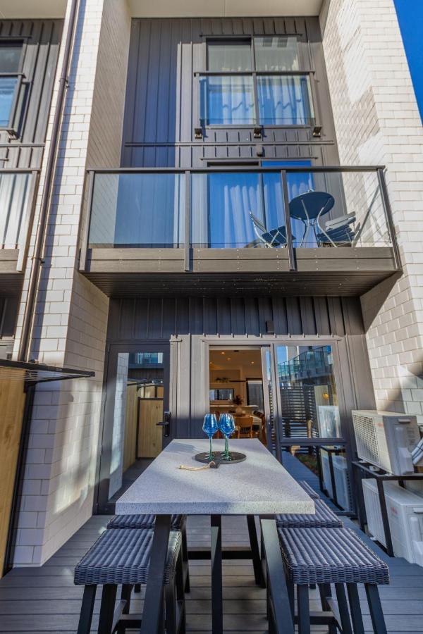 כרייסטצ'רץ' Walk To Riverside Market 4 Bed 4 Bath With Car Park מראה חיצוני תמונה