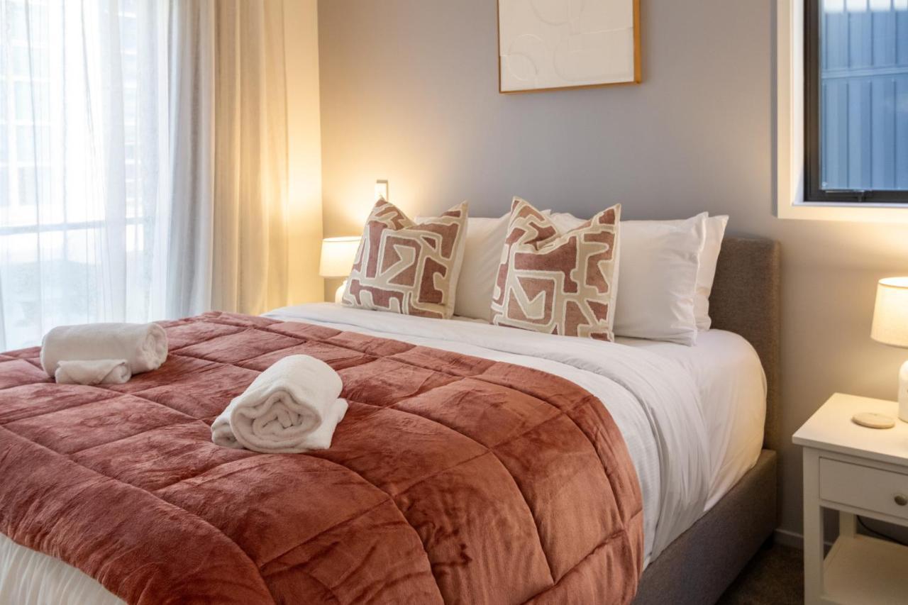 כרייסטצ'רץ' Walk To Riverside Market 4 Bed 4 Bath With Car Park מראה חיצוני תמונה